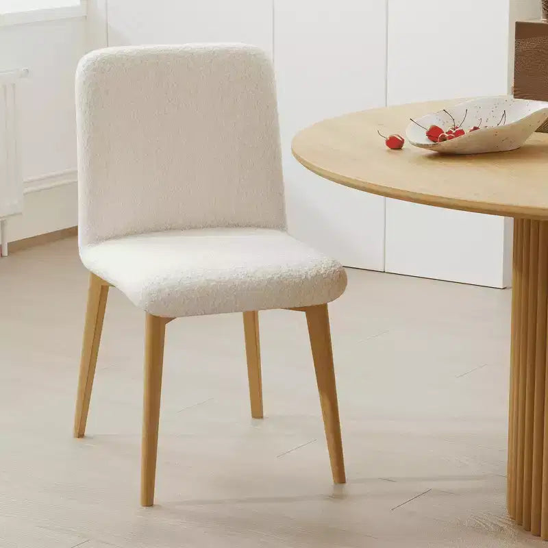 Sedia da pranzo con gambe in legno per zona pranzo in cucina