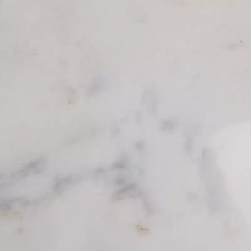 Tavolino rotondo senza tempo con piano in marmo e base a colonna scanalata, tavolino d'appoggio piccolo e compatto per la casa, il patio coperto o il soggiorno