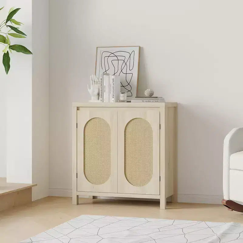 Credenza moderna con mobiletto in rattan, ripiani regolabili e ante, piccolo mobiletto in stile bohémien
