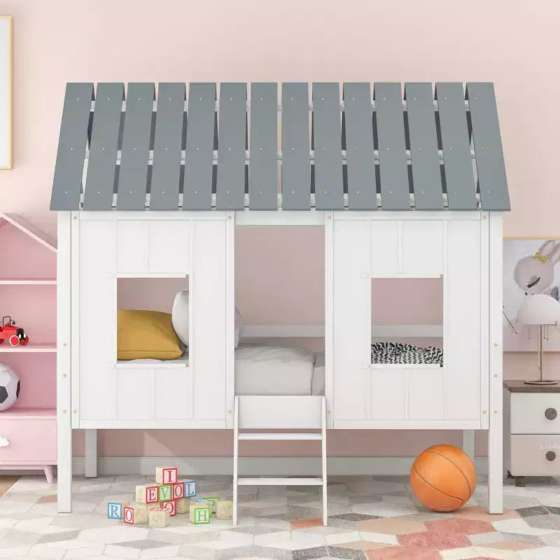 Letto basso a soppalco singolo, Letto a casetta in legno con tetto, Due finestre anteriori e ringhiera, Bianco