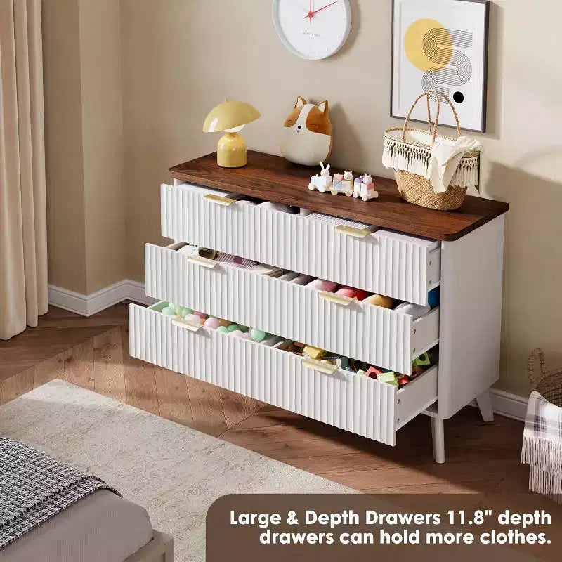 Cassettiera scanalata con 6 cassetti, comò moderno in legno con design curvo per la camera da letto