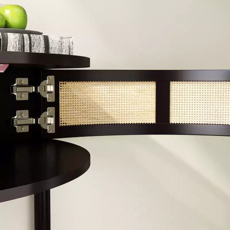 Elegante Tavolino Terminale Semicircolare con 2 Armadietti in Rattan e Ripiano Inferiore per Soggiorno, Camera da Letto, Corridoio